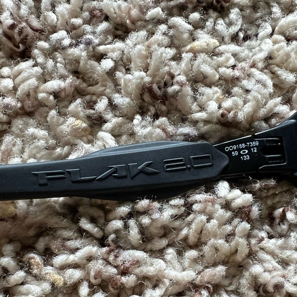 Oakley FLAK 2.0 Prizm Sunglasses - Picture 15 of 15